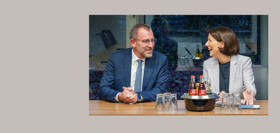 Förderbescheid Übergabe Förderbescheid Übergabe