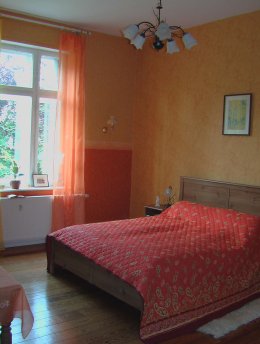 Zimmer Flora-2000.jpg